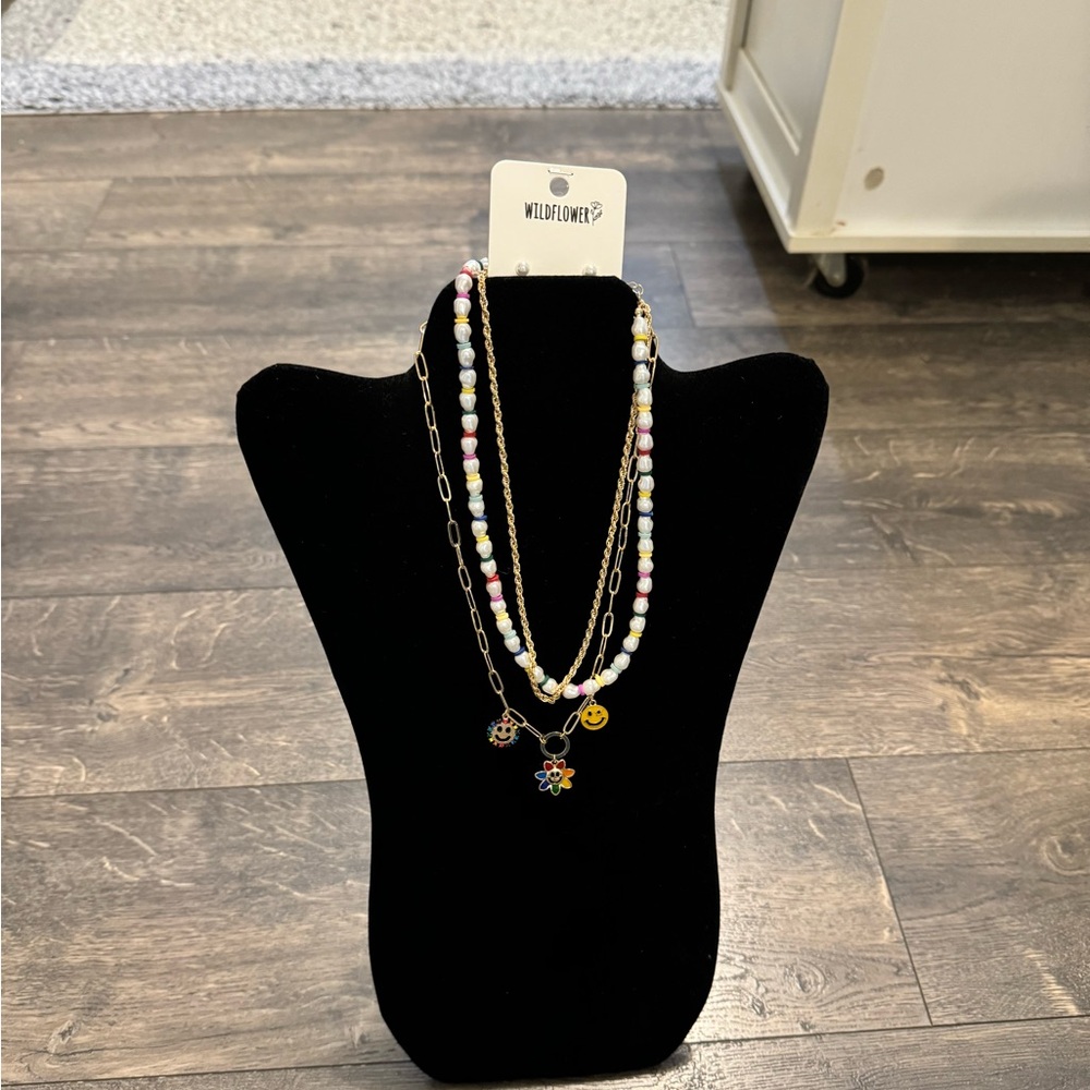 Wildflower Necklaces and Earring‎ Set NEW